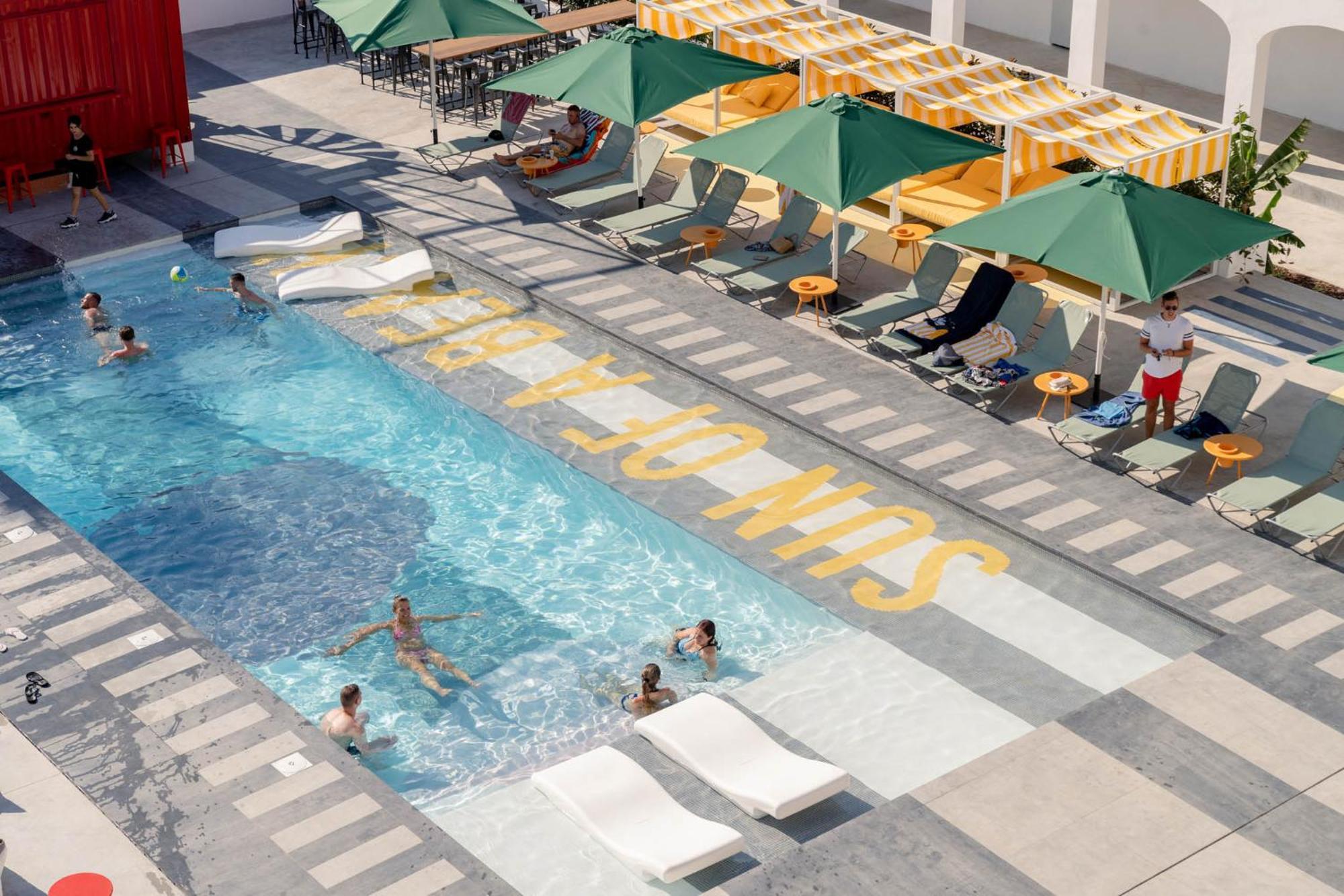 Ryans Lolas - Adults Only Hotel San Antonio (Ibiza)
