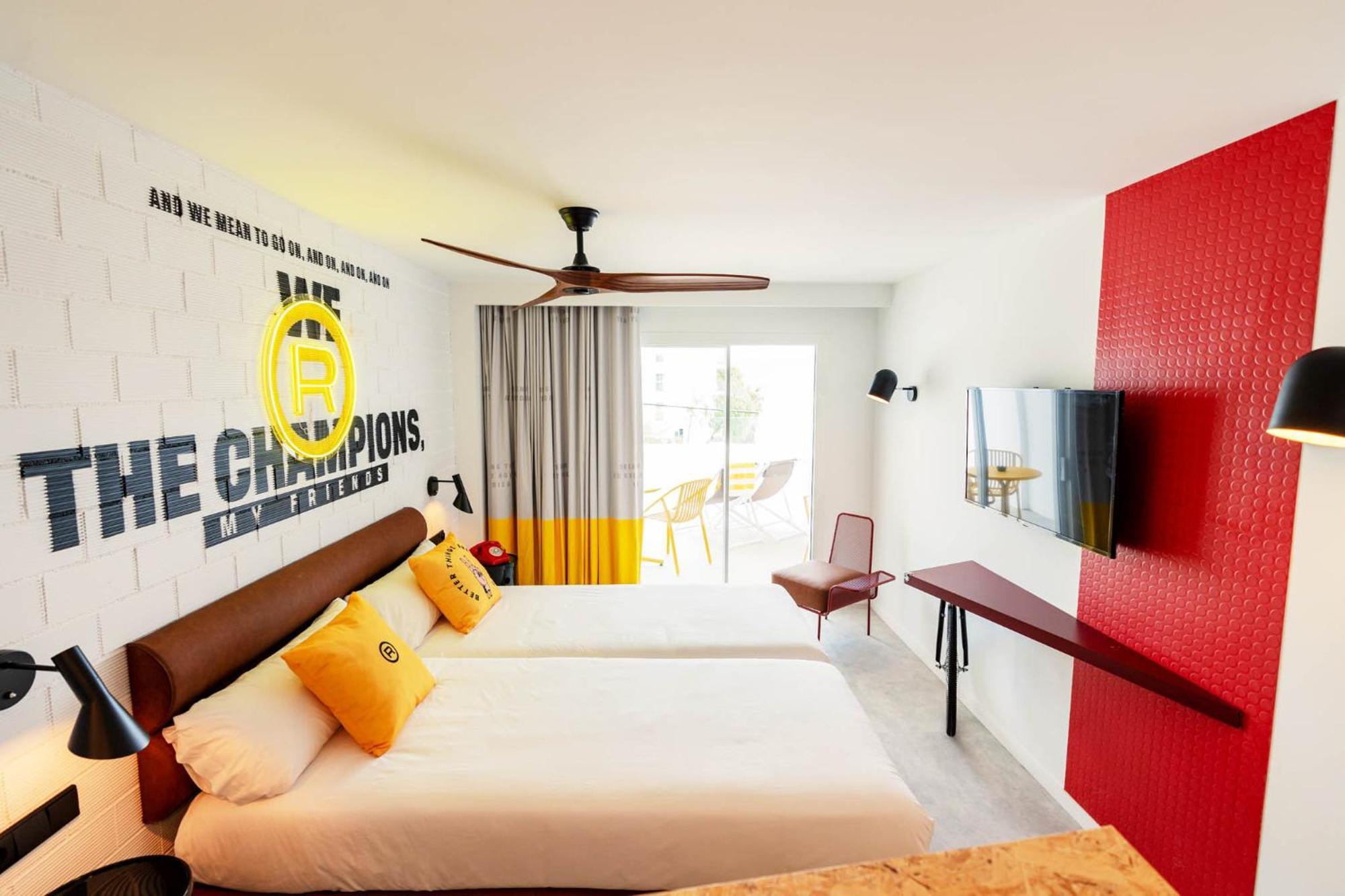 Ryans Lolas - Adults Only Hotel San Antonio Abad